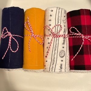 Burp cloth set for Anita